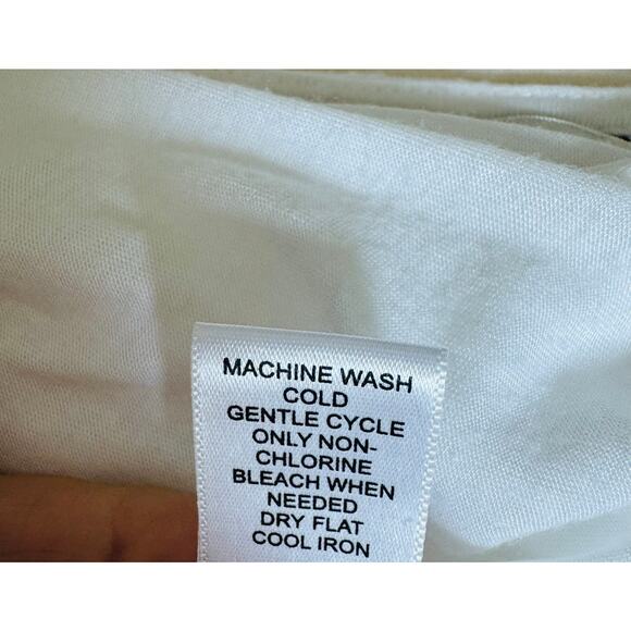 Banana Republic Womens White Ruffle Weavy Button Down Feminine Tank Top Sz Large - Picture 7 of 8